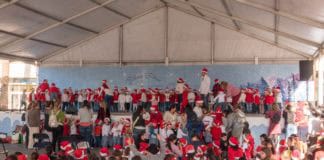 Los escolares de San Sebastián de La Gomera celebran su Festival de Navidad