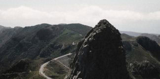 Charla sobre entrenamientos, mecánica, osteopatía y nutrición deportiva en Playa de Santiago