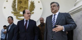 España y Venezuela agravan su crisis diplomática con la expulsión de embajadores