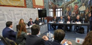 12 millones para un programa de empleo dirigido a mayores de 30 entre el Gobierno y Cabildos