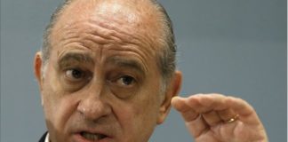 El exministro de Interior Jorge Fernández Díaz, hospitalizado tras sufrir un infarto