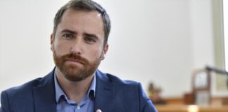 Ayuntamientos y cabildos decidirán sobre la implantación del alquiler vacacional