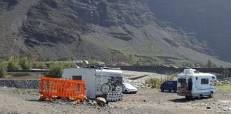 Sí se puede critica que no se haya avanzado en la regulación del estacionamiento de autocaravanas en Valle Gran Rey