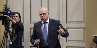 Curbelo pide que el cierre nocturno de Tenerife Sur no afecte a los helicópteros de emergencias