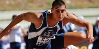 El campeón de España, Jonay Jordán este viernes con los pequeños en el Polideportivo de San Sebastián de La Gomera