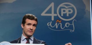 Pablo Casado asegura tener el mismo máster que Cifuentes, pero no sabe si fue a clase