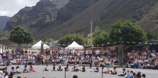 El CEO Nereida Díaz Abreu y el CEIP El Retamal unidos en la celebración del Día de Canarias.