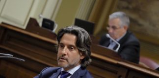 El PSOE lleva a la Cámara la “indecente clavijada” de fin de año