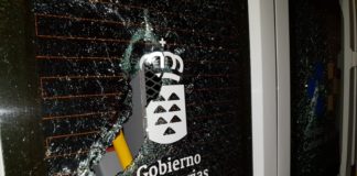 Aparecen varias ambulancias de La Gomera con roturas en los cristales