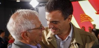 Borrell acepta la oferta de Sánchez para ser ministro de Exteriores