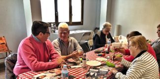 Hermigua trabaja para prolongar el taller de acompañamiento de mayores y discapacitados