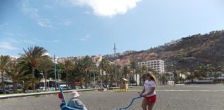 Cruz Roja cuenta con servicio de baño adaptado en diversas playas de la provincia tinerfeña