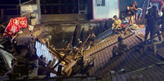 Más de 100 heridos, cuatro de ellos graves, al desplomarse una plataforma de madera en Vigo durante un concierto