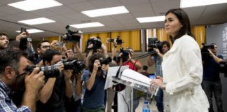 La jueza archiva el caso sobre el máster de la exministra Carmen Montón