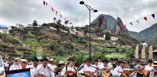 El Paseo Romero recorrió Hermigua al son de chácaras y tambores