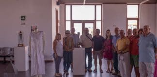 Abierta la exposición de objetos vinculados al paso de llama olímpica que será homenajeado este domingo