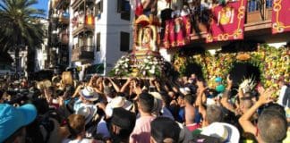 Miles de gomeros acogen con fe y devoción a su Patrona