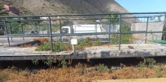 Sí se puede denuncia el estado de la depuradora de la playa de Vallehermoso