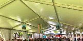 Encuentro de los mayores en torno a la Morenita