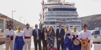 La Gomera recibe más de tres mil cruceristas en la primera escala del AIDAstella