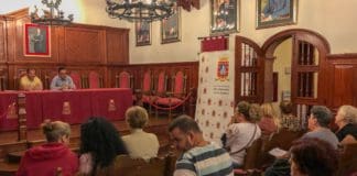 San Sebastián presenta al sector comercial la campaña de Navidad