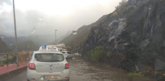 Las fuertes lluvias inundan varias zonas de San Sebastián de La Gomera