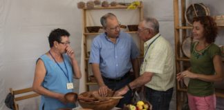 El Cabildo presenta la nueva agenda de actividades artesanales