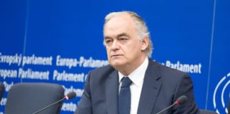 Venezuela expulsa a los europarlamentarios que iban a visitar el país