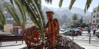 Ssp demanda una solución urgente que garantice la seguridad en el entorno de la escultura de la plaza de La Constitución de Vallehermoso