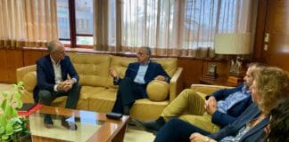 El Cabildo y la Cámara de Comercio renuevan el convenio para el fomento de la actividad empresarial