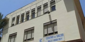 PSOE y Sí se puede en  Valle Gran Rey pide que se trate la insostenible situación sanitaria del municipio en pleno