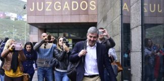 Clavijo presta declaración durante 2 horas y media ante la juez de caso Grúas