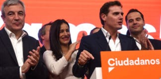 Albert Rivera encuentra resistencia interna a los pactos de la derecha mientras el PSOE incrementa la presión