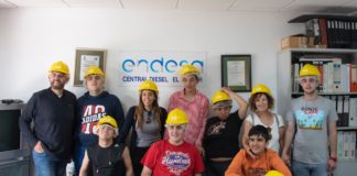 Alumnos del Aula Enclave del IES San Sebastián de La Gomera visitan la central eléctrica de El Palmar