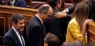 La decisión de los diputados presos de JxCat de no renunciar a sus actas allana la investidura de Sánchez