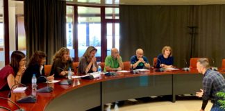 El Cabildo inicia la campaña de formación e instalación de desfibriladores en la Isla