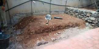 El Ayuntamiento de San Sebastián inicia la colocación de dos nuevas marquesinas