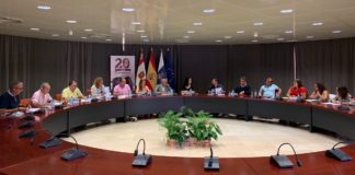 Cabildo y los ayuntamientos acuerdan el reparto de ocho millones de euros del Fdcan para 2019