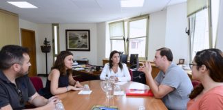 Yaiza Castilla se reúne con representantes sindicales de los trabajadores de Ryanair en Canarias