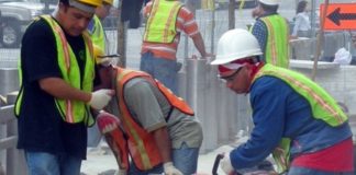 Latinoamericanos registran un ingreso salarial de 38 % menos que españoles