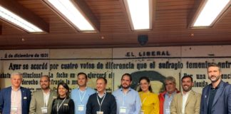 La Junta Directiva de Amuparna se renueva en la asamblea celebrada en el Senado