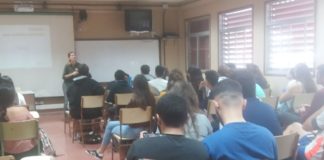 Alumnado de 2º de Bachillerato conoce los estereotipos occidentales sobre la mujer árabe