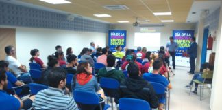 Alumnado del IES San Sebastián se forma en iniciativa empresarial y el autoempleo