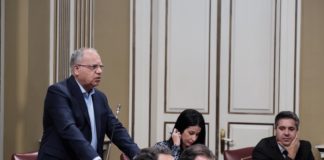 Casimiro Curbelo resalta la profesionalidad y la fortaleza del sistema sanitario