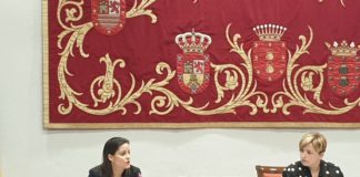 Castilla anuncia un estudio sobre los diferentes escenarios por el brexit y un plan de acciones compensatorias