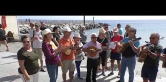 Vecinos y visitantes celebran este sábado la finalización de las obras de la avenida de Playa de Santiago