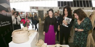 La Consejería de Turismo, Industria y Comercio trabaja en una nueva estrategia para impulsar la artesanía canaria