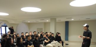 El chef de reconocido prestigio Juan Llorca imparte clases magistrales a los alumnos de Hecansa sobre nutrición