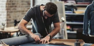 Los autónomos que cobren el ‘paro’ por la COVID-19 seguirán recibiendo la ayuda aunque abran sus negocios en la desescalada