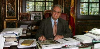Muere a los 88 años el exministro Enrique Múgica